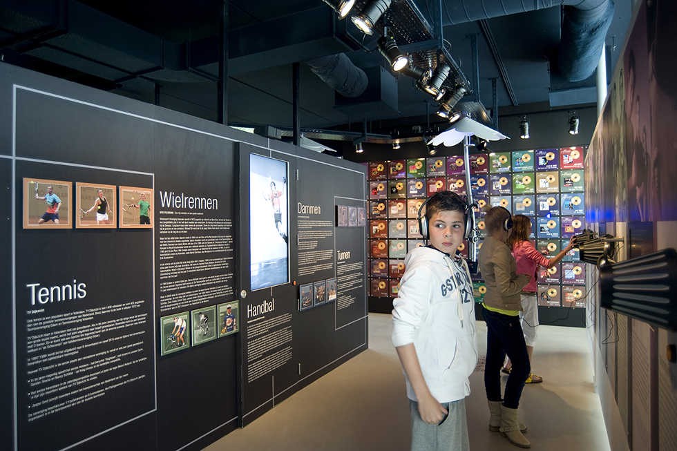 Fotobehang en plexiglazen schilderijen Museum Uniek Volendam