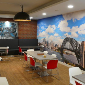 fotobehang in kantine Veerman & Kemper stucadoors